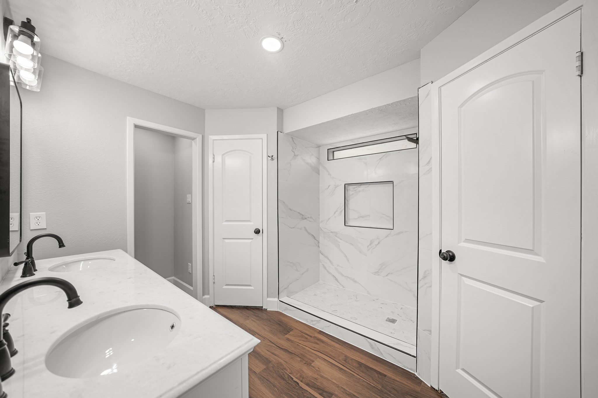 8611 Spruce Mill Drive Property Photo 12