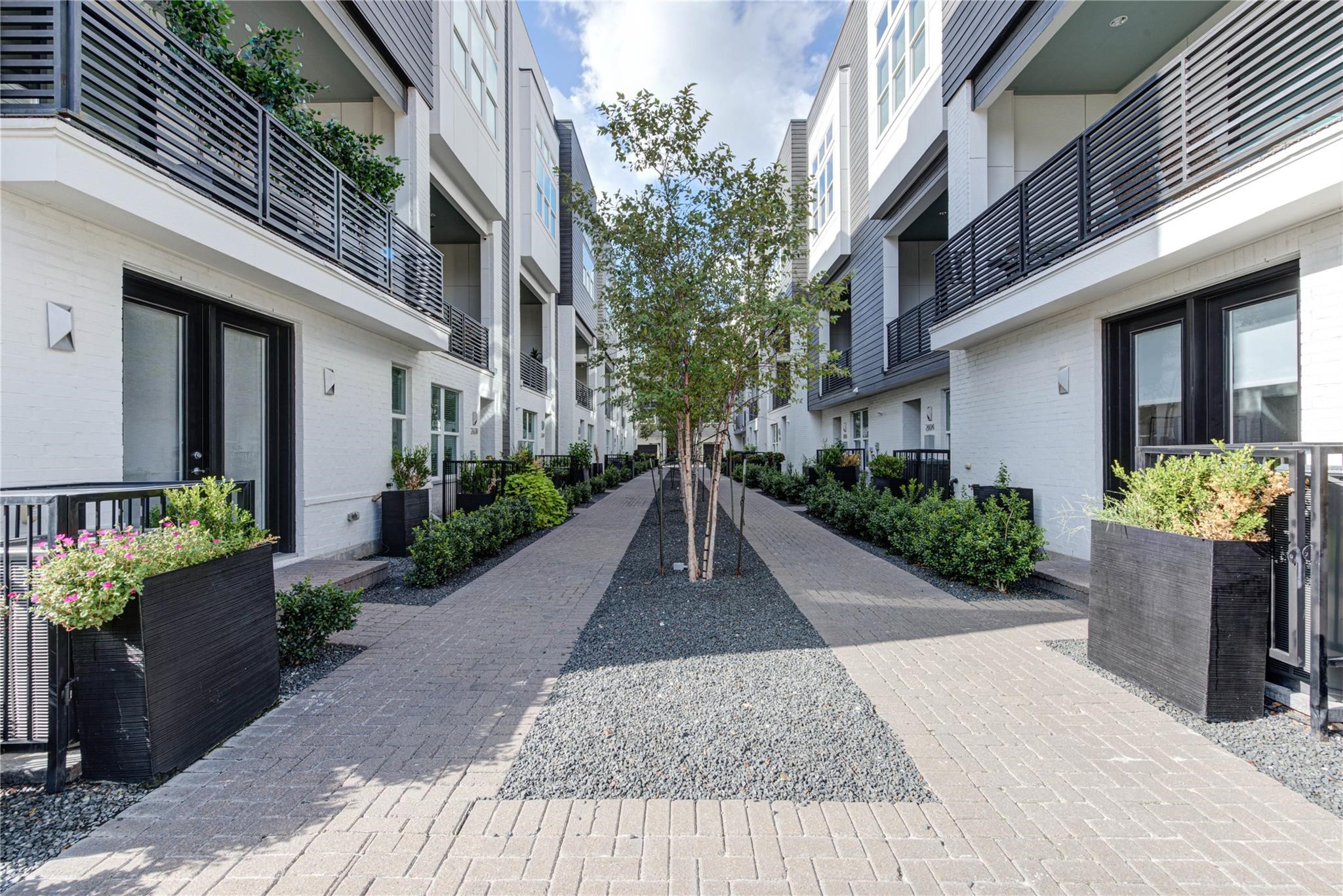 2622 Rusk Street Property Photo 2