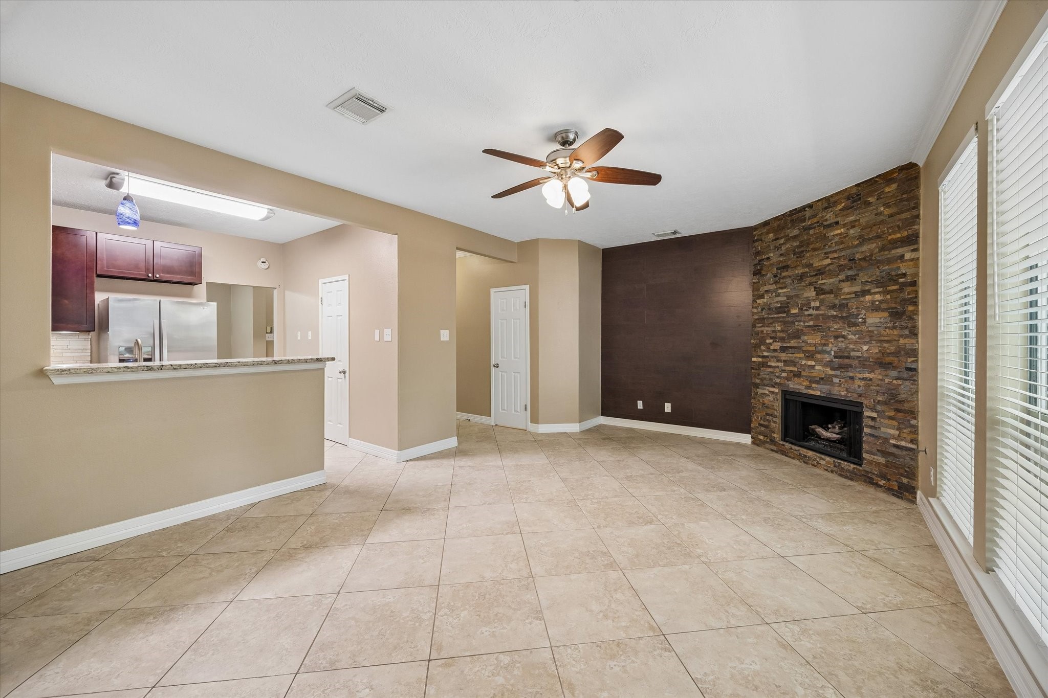 9 E Willowwood Court Property Photo 2