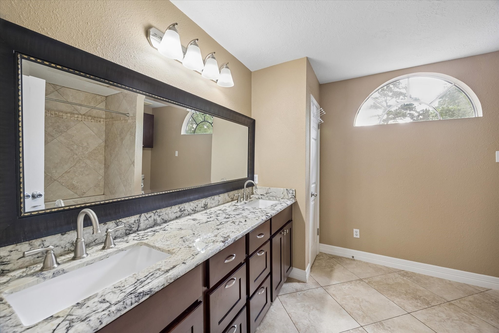9 E Willowwood Court Property Photo 13