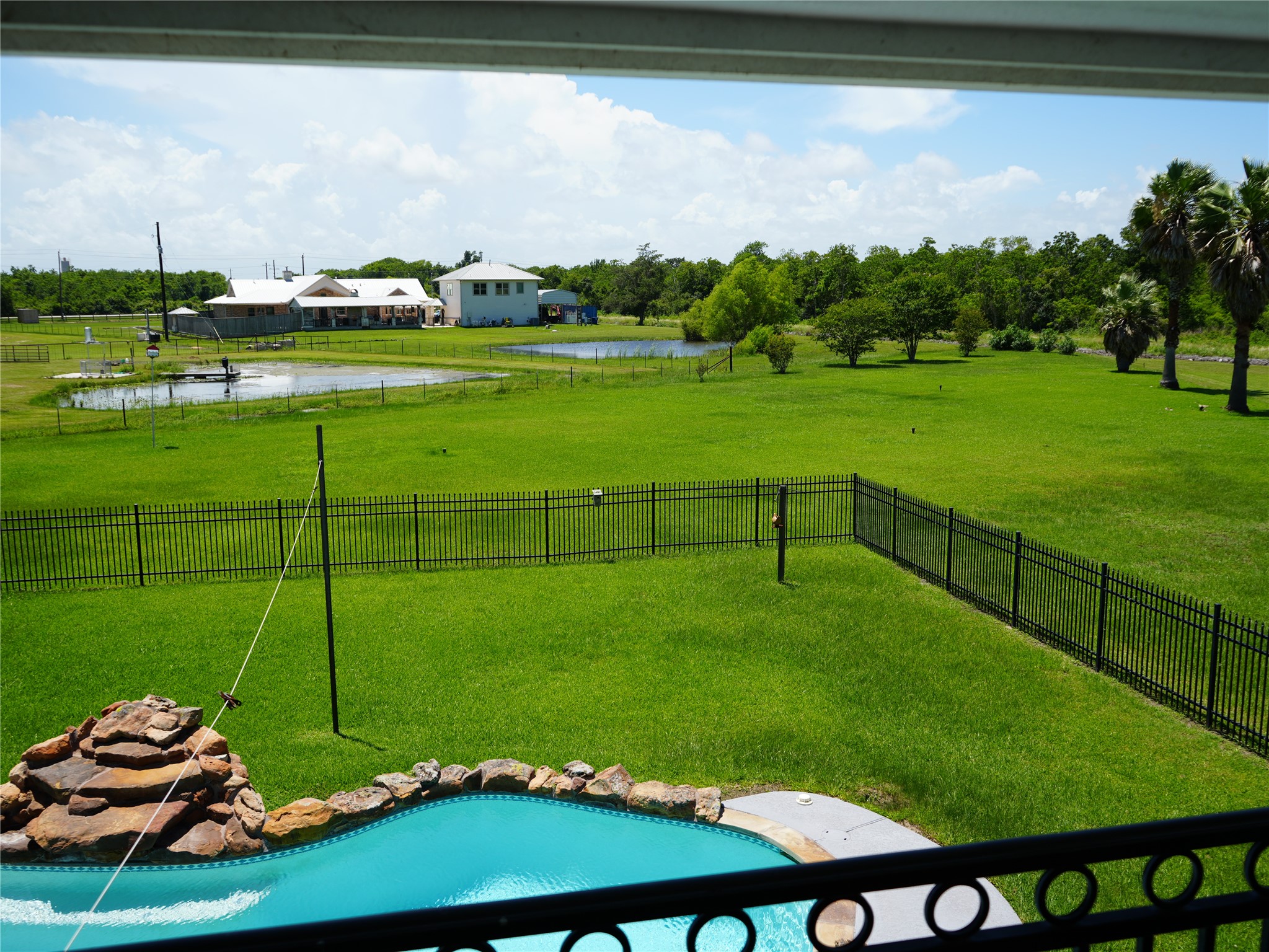 8703 Tumblewood Drive Property Photo 15
