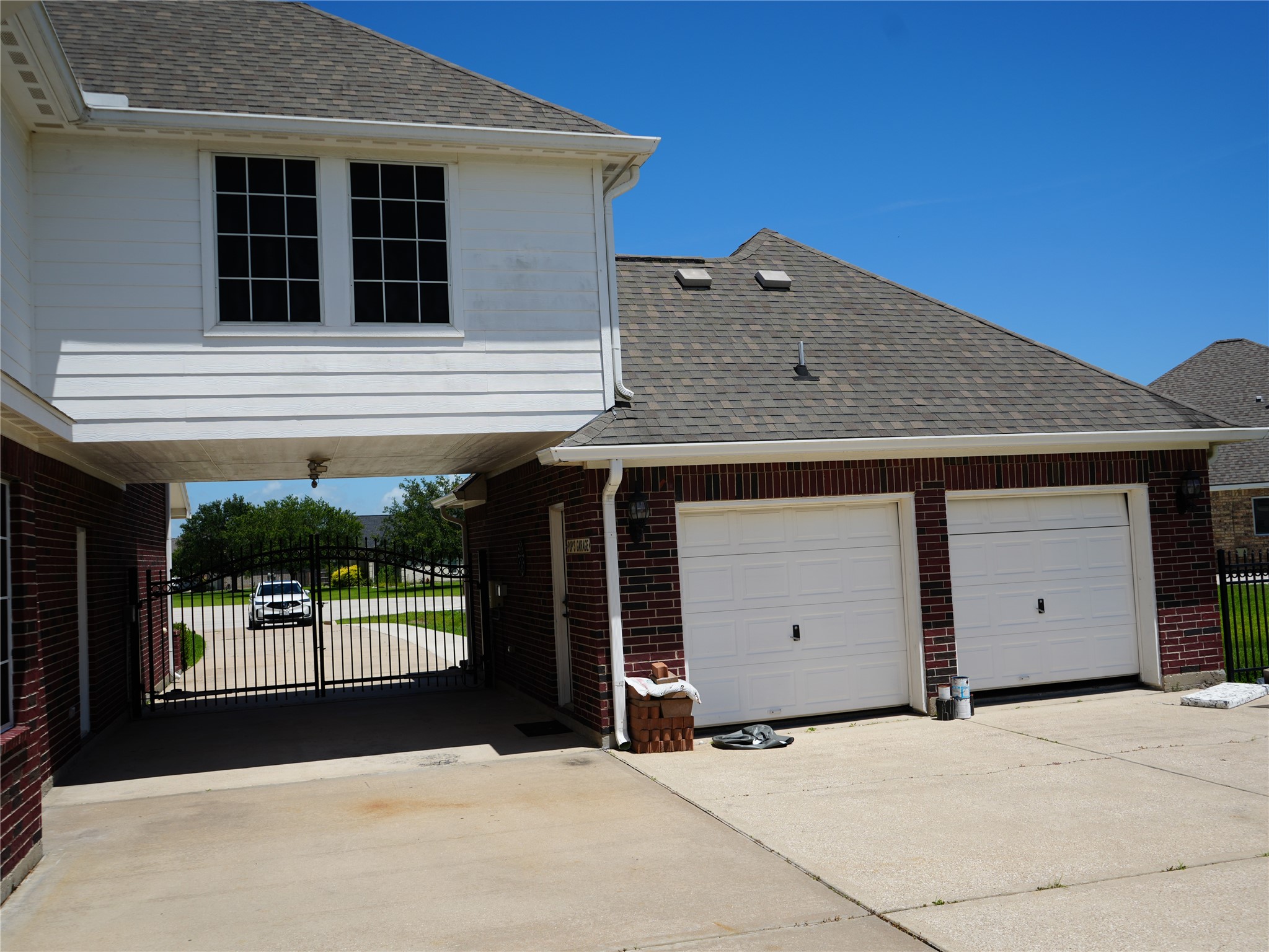 8703 Tumblewood Drive Property Photo 27