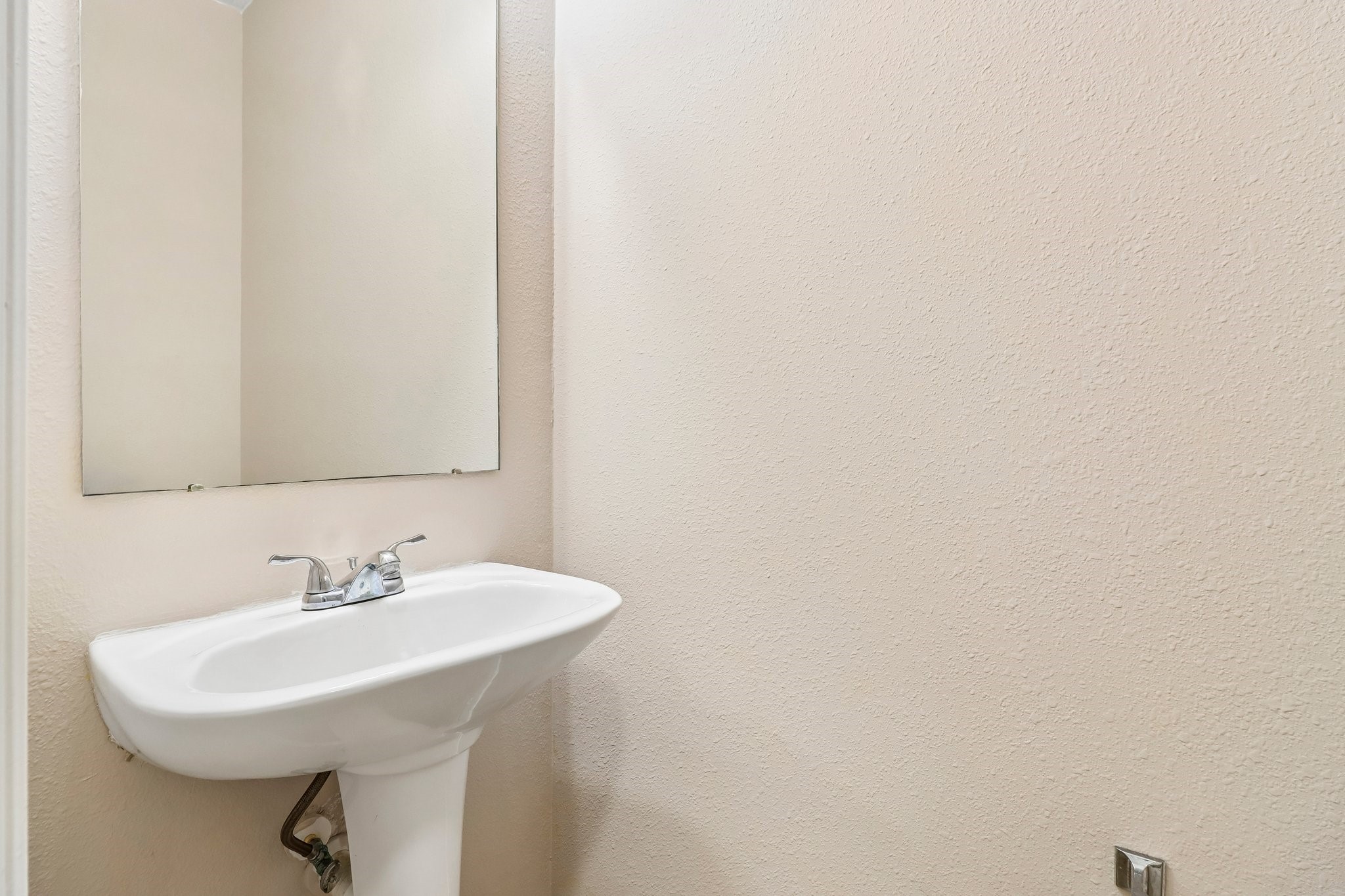 8807 Lacy Willow Court Property Photo 12
