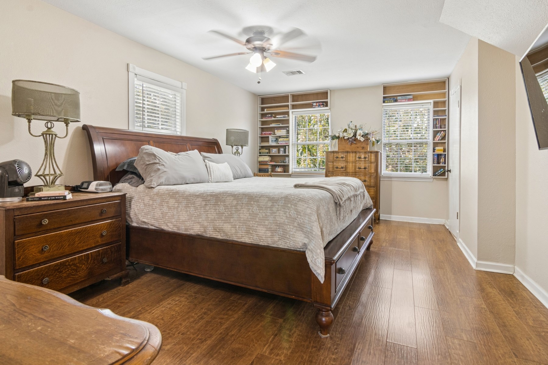 5443 Appleblossom Lane Property Photo 15