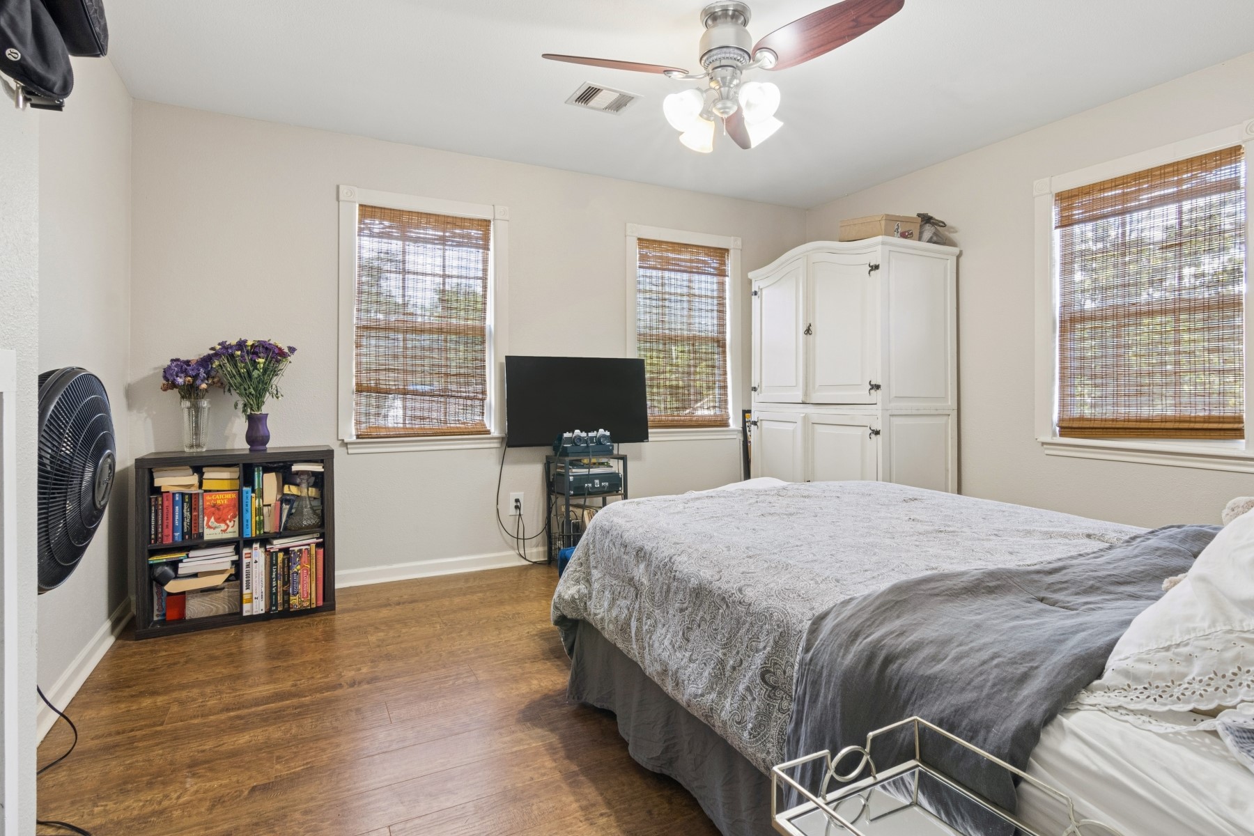5443 Appleblossom Lane Property Photo 19