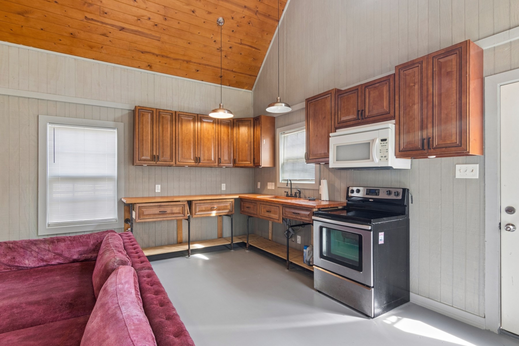 5443 Appleblossom Lane Property Photo 28
