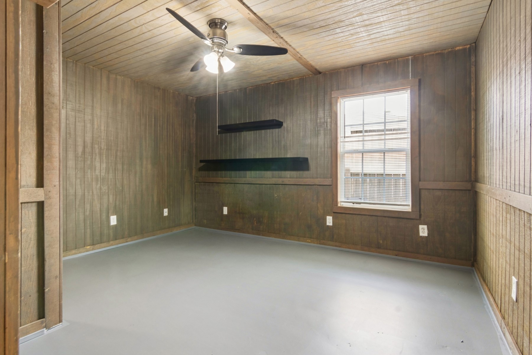 5443 Appleblossom Lane Property Photo 29