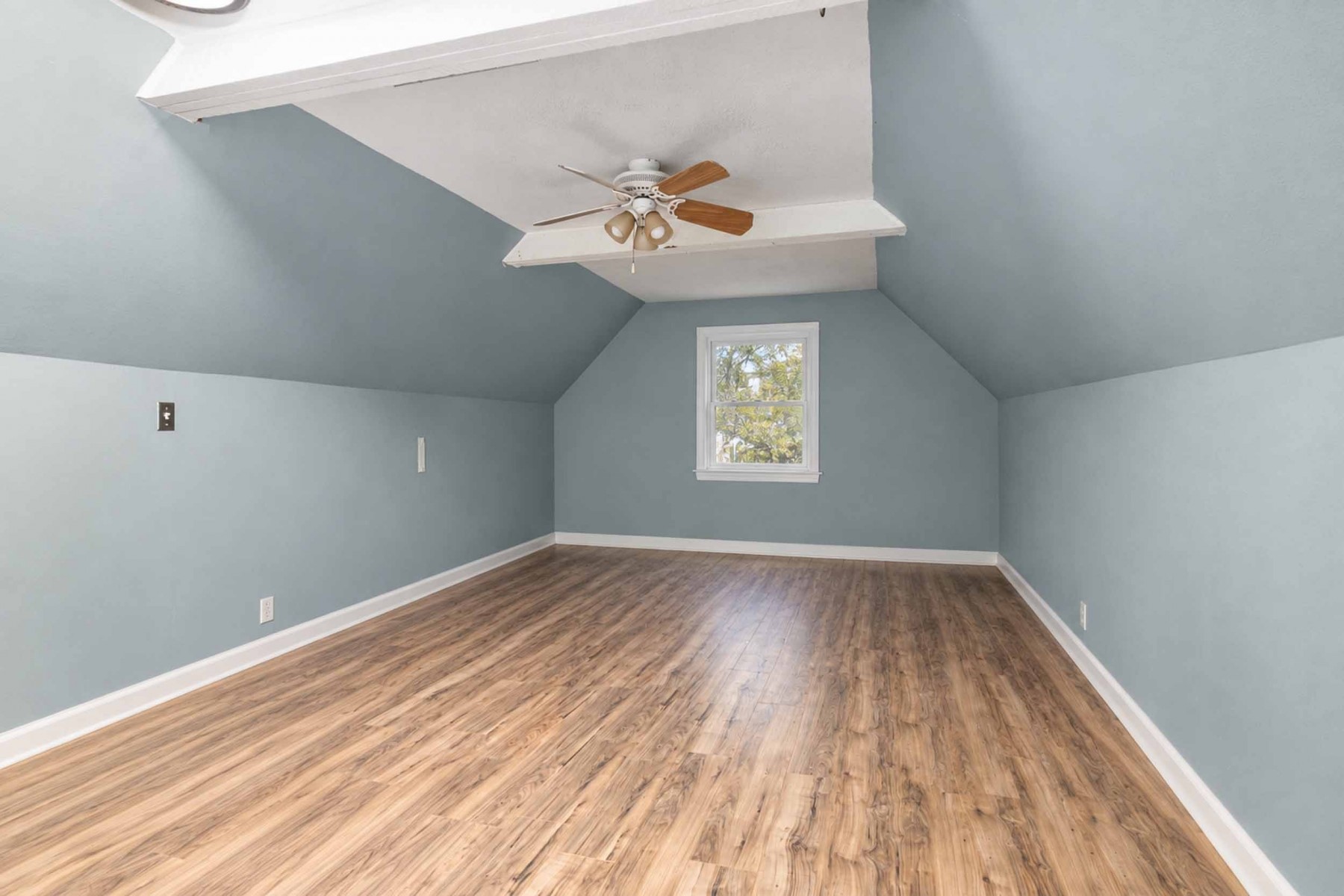 5443 Appleblossom Lane Property Photo 33