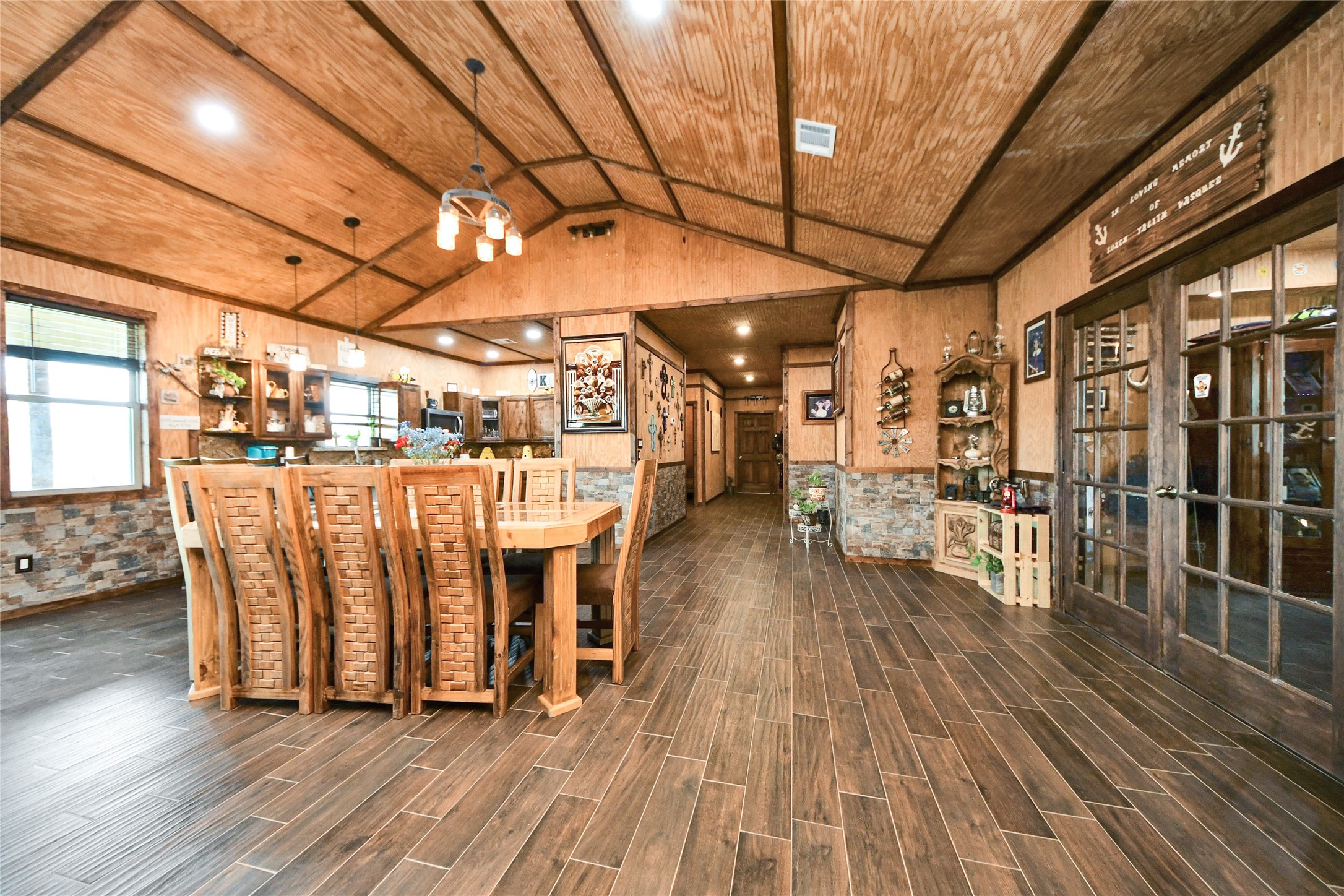 2217 Hartwell Road Property Photo 13