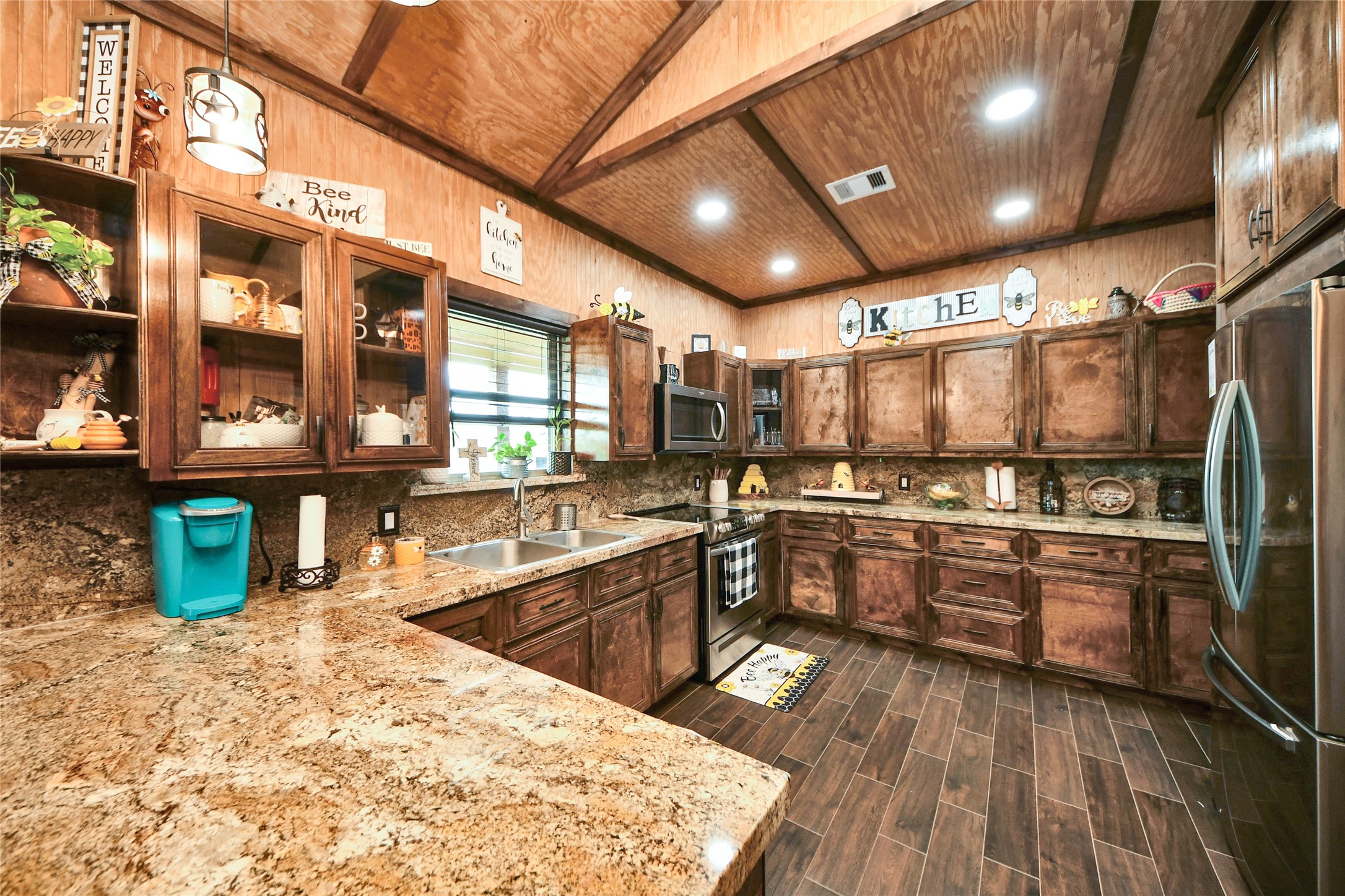 2217 Hartwell Road Property Photo 15