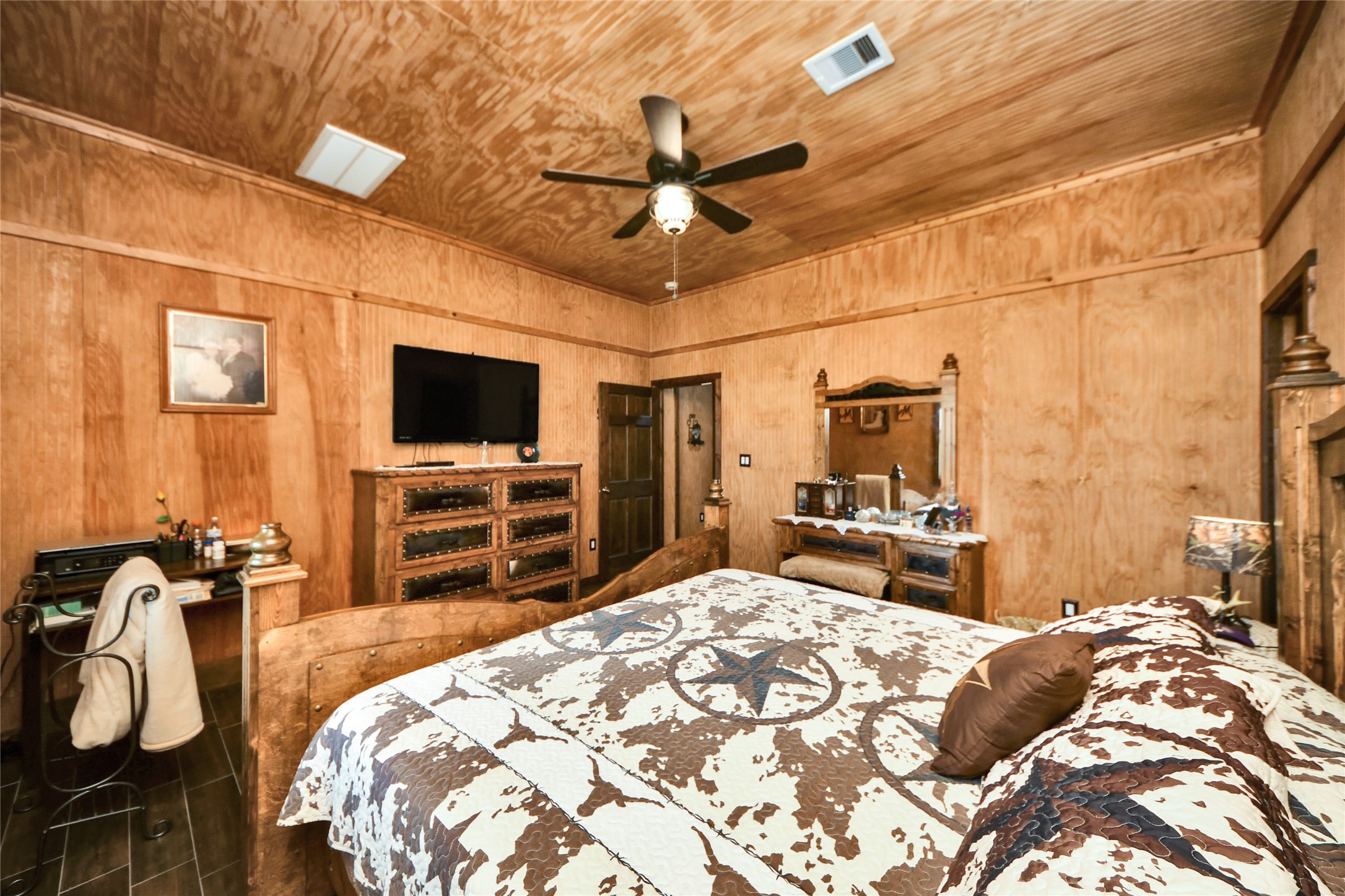 2217 Hartwell Road Property Photo 21
