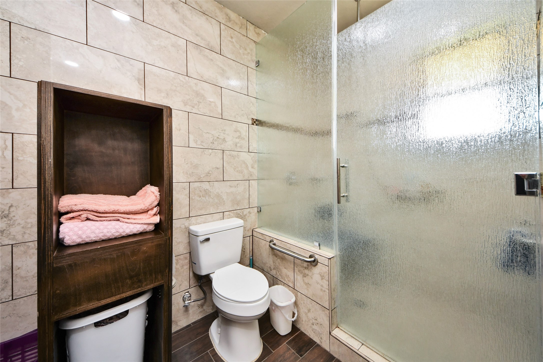2217 Hartwell Road Property Photo 29