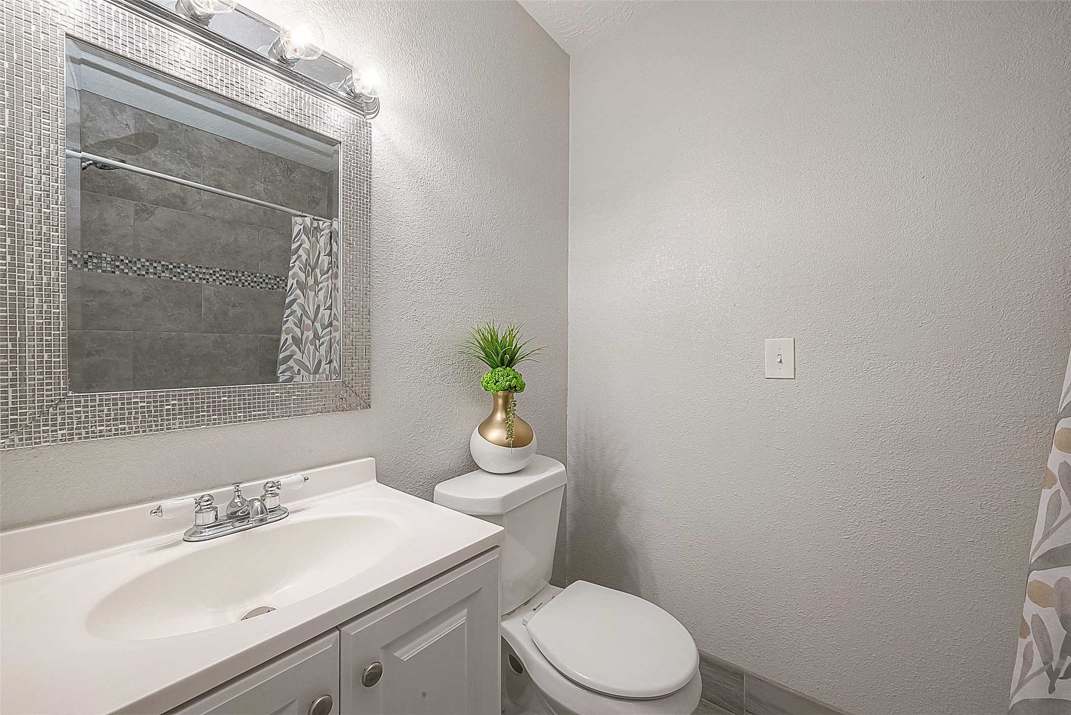 16614 Forest Bend Avenue Property Photo 33