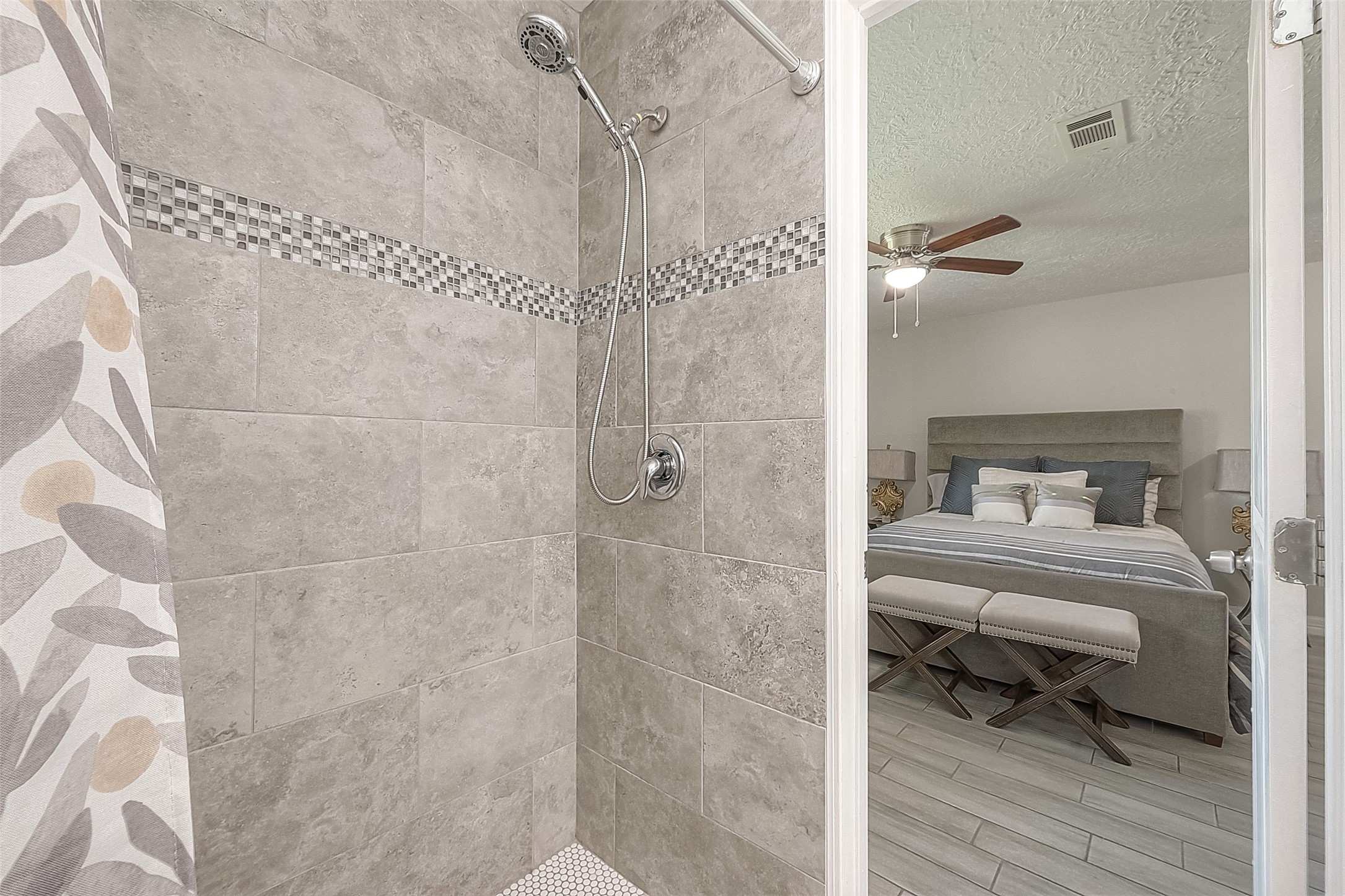 16614 Forest Bend Avenue Property Photo 34
