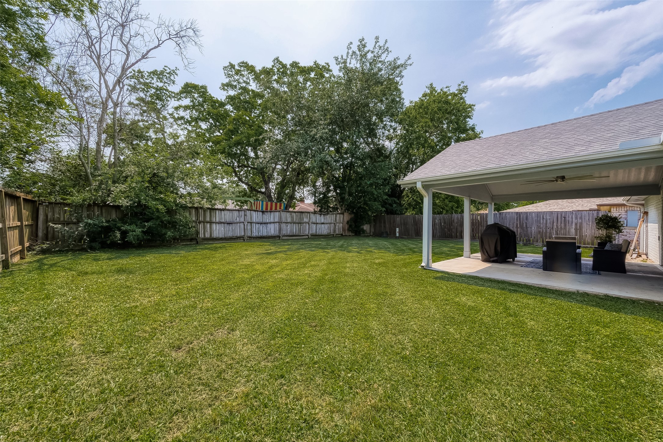 16614 Forest Bend Avenue Property Photo 35