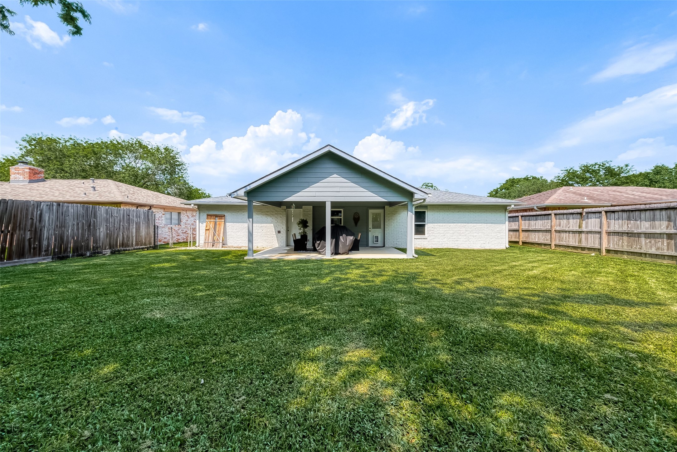 16614 Forest Bend Avenue Property Photo 38