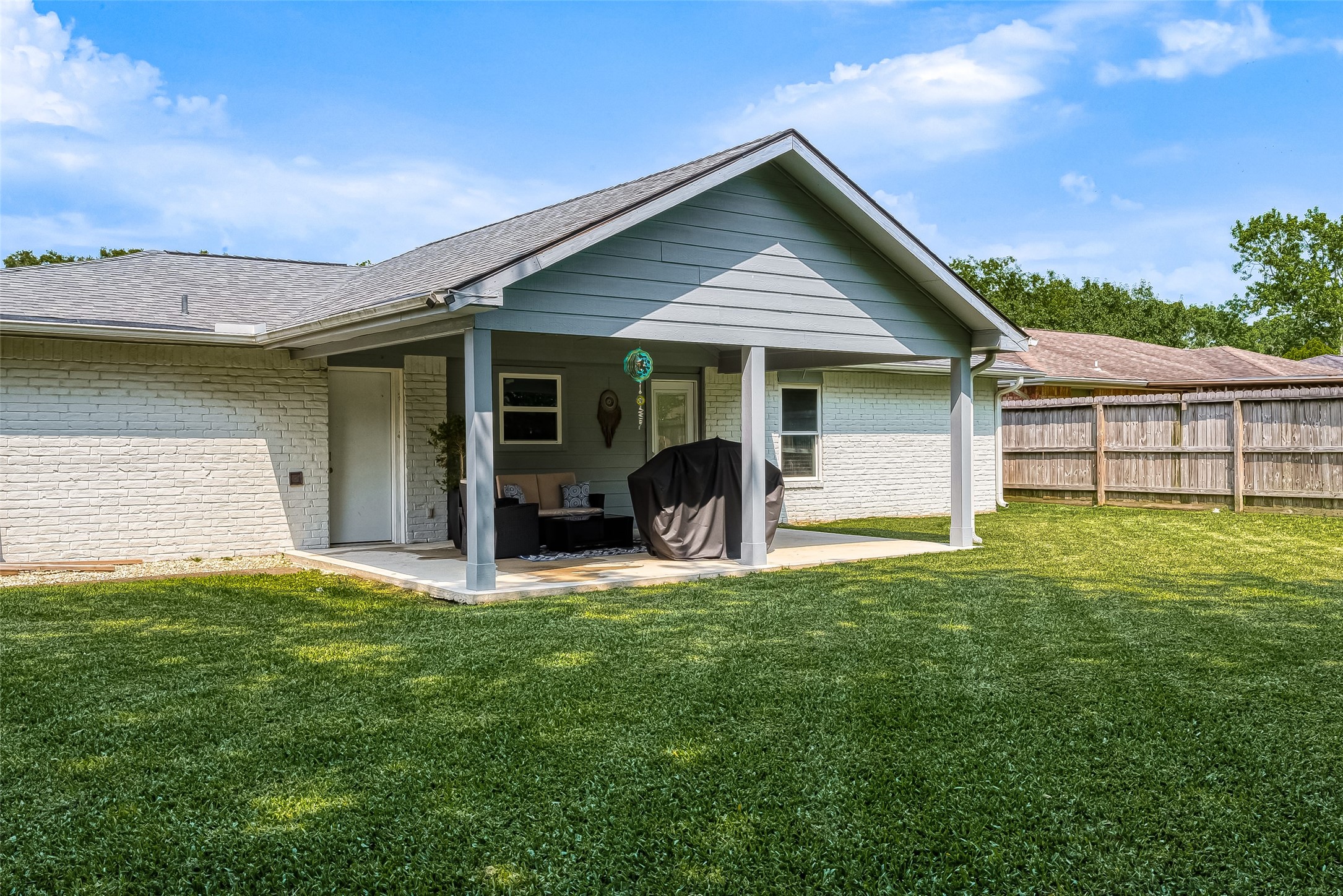 16614 Forest Bend Avenue Property Photo 41