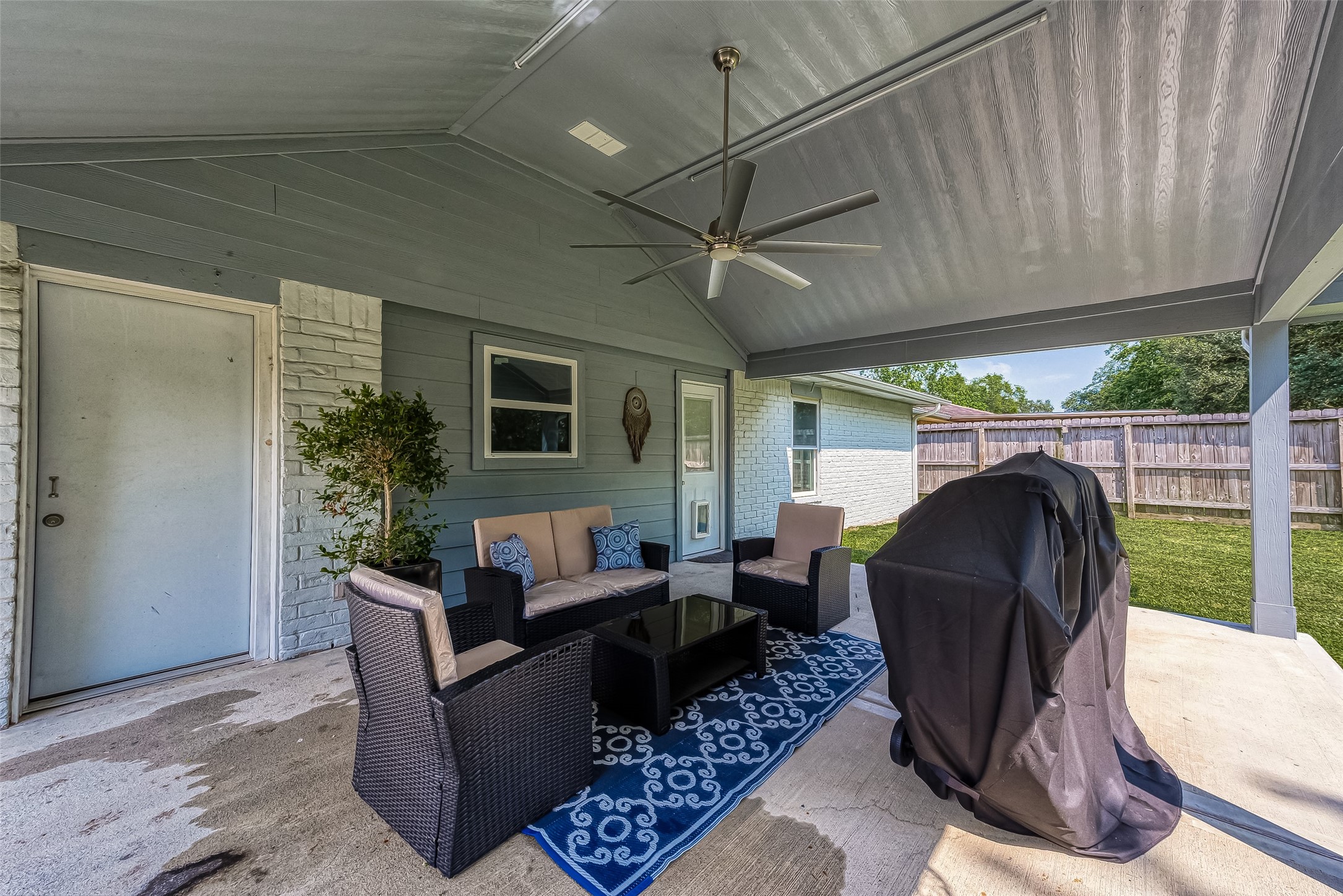16614 Forest Bend Avenue Property Photo 43
