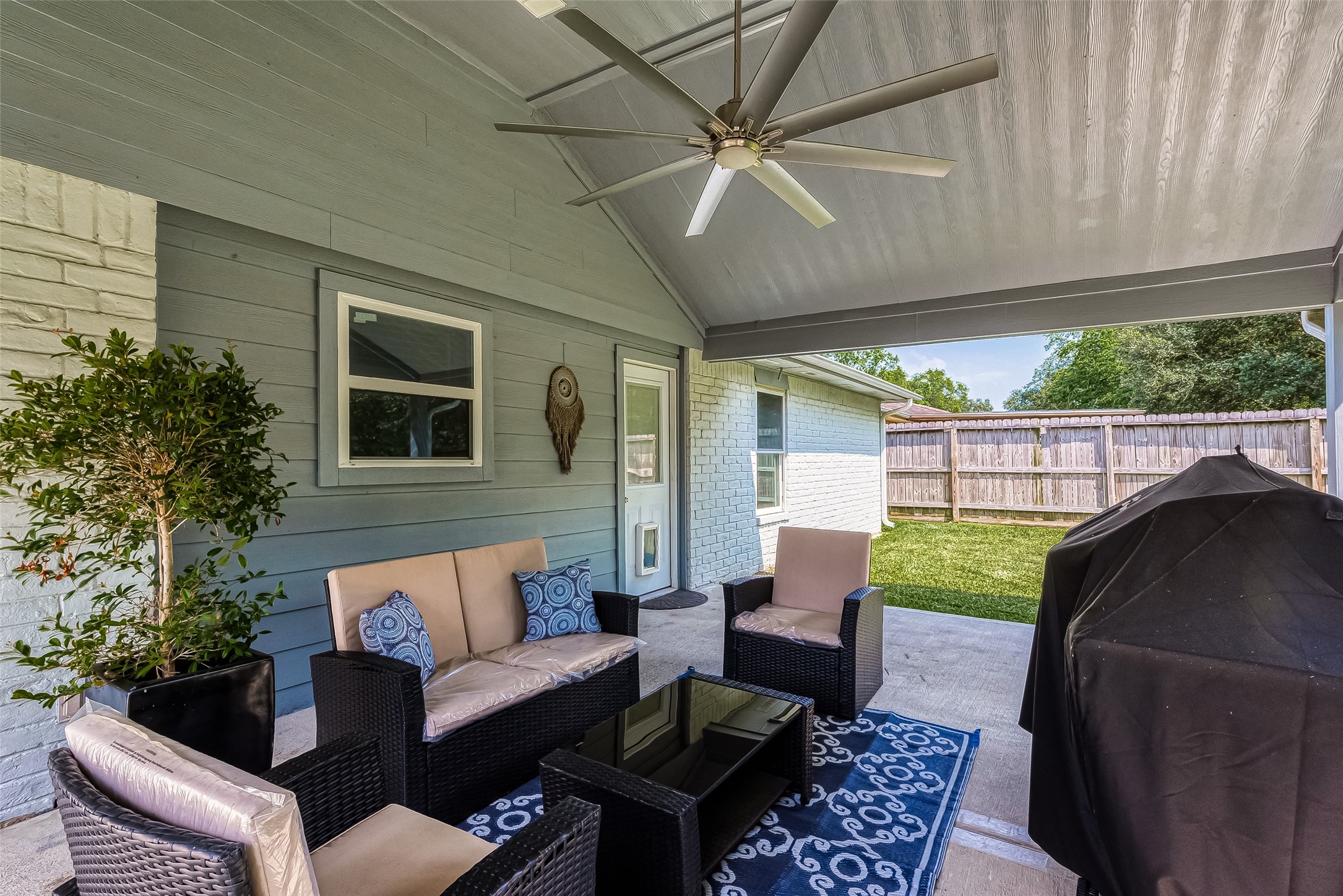 16614 Forest Bend Avenue Property Photo 44