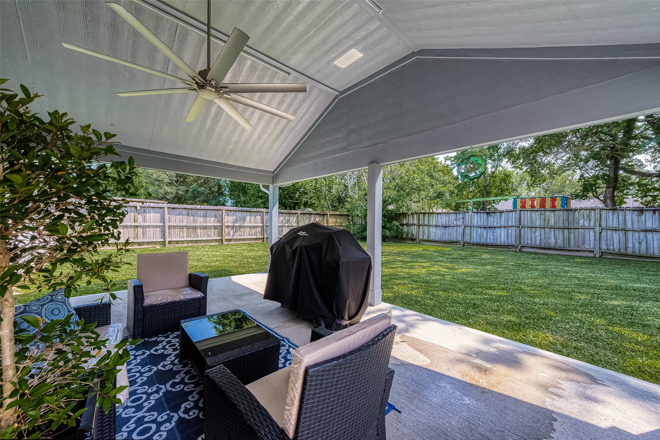 16614 Forest Bend Avenue Property Photo 45