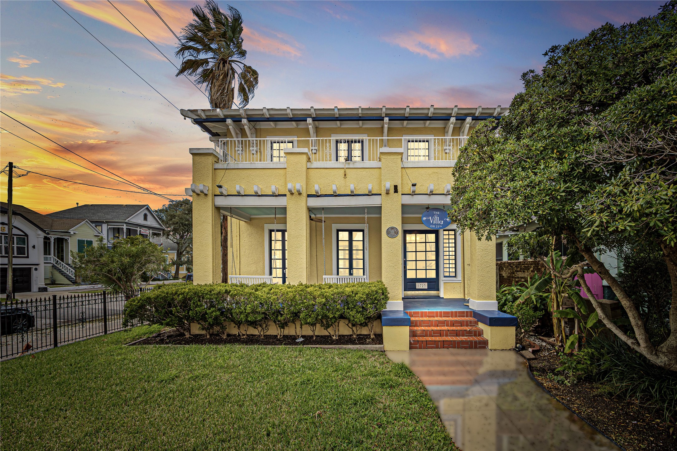 1723 Rosenberg Street
