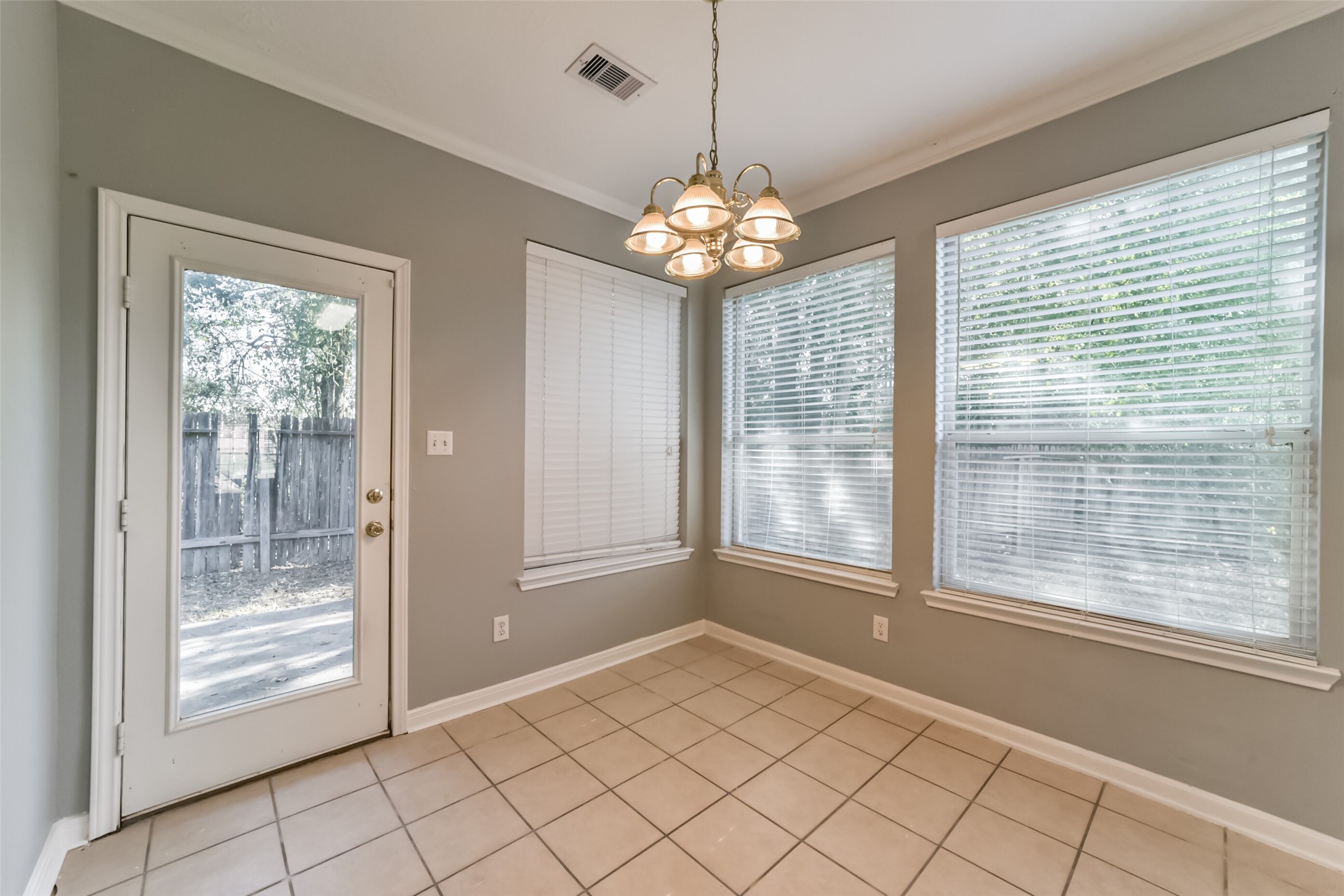 440 Mystic Trail Loop Property Photo 15