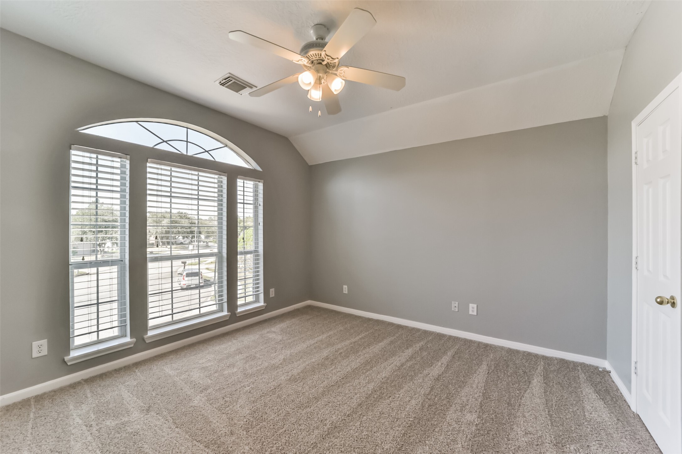 440 Mystic Trail Loop Property Photo 31