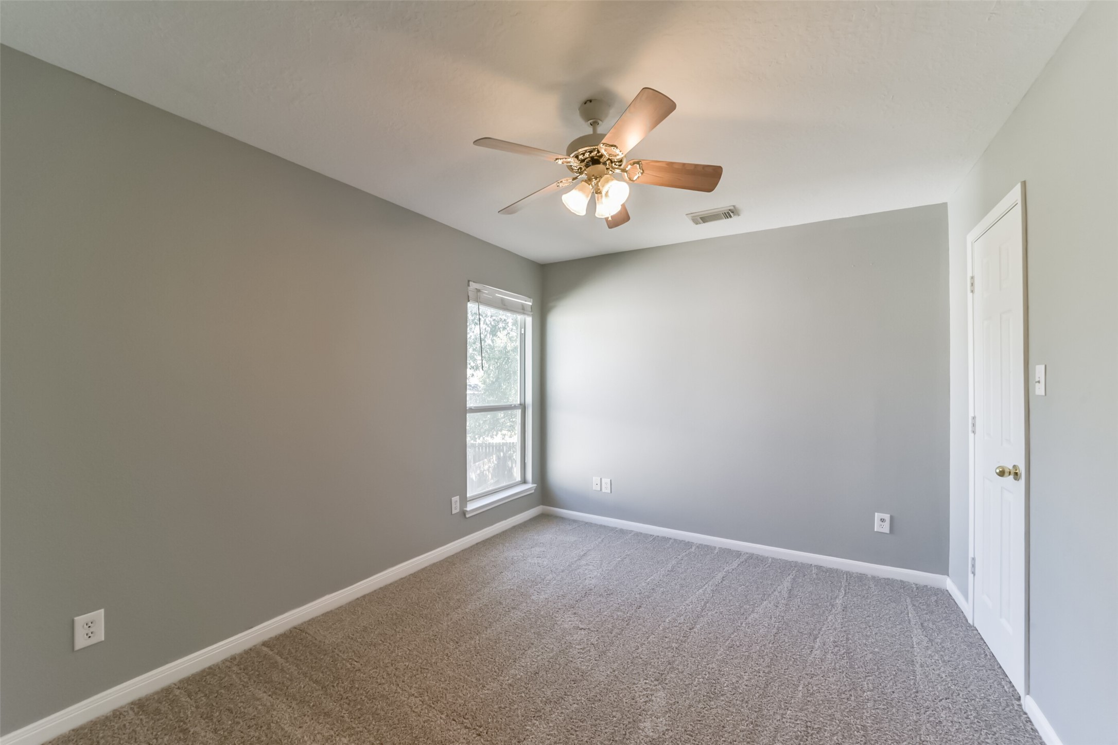 440 Mystic Trail Loop Property Photo 33