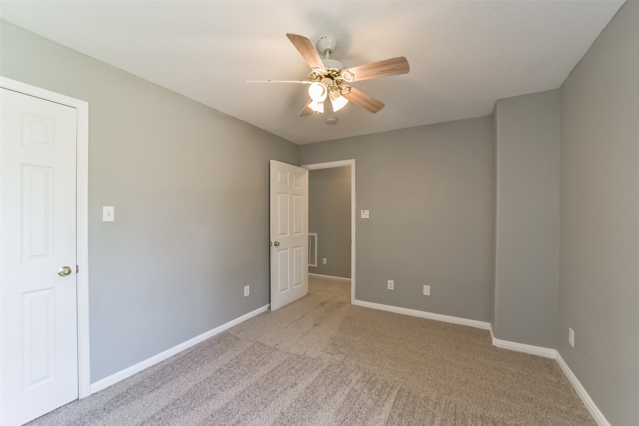 440 Mystic Trail Loop Property Photo 34