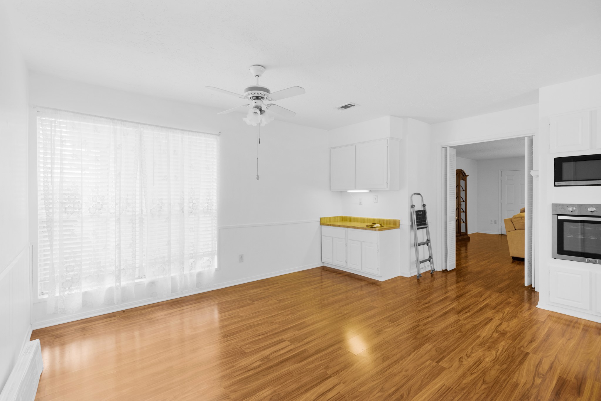 3203 Cherry Creek Drive Property Photo 5