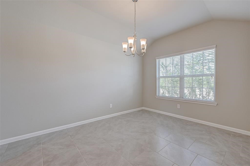 2206 Mirror Ridge Court Property Photo 4