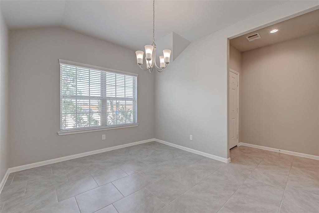 2206 Mirror Ridge Court Property Photo 6