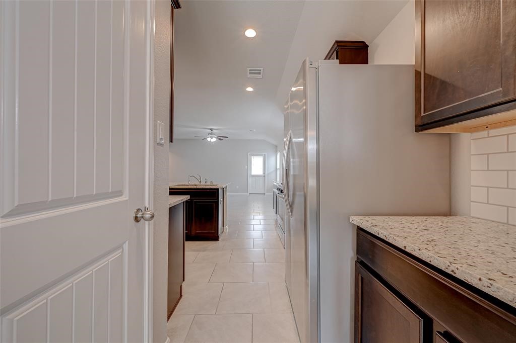 2206 Mirror Ridge Court Property Photo 11