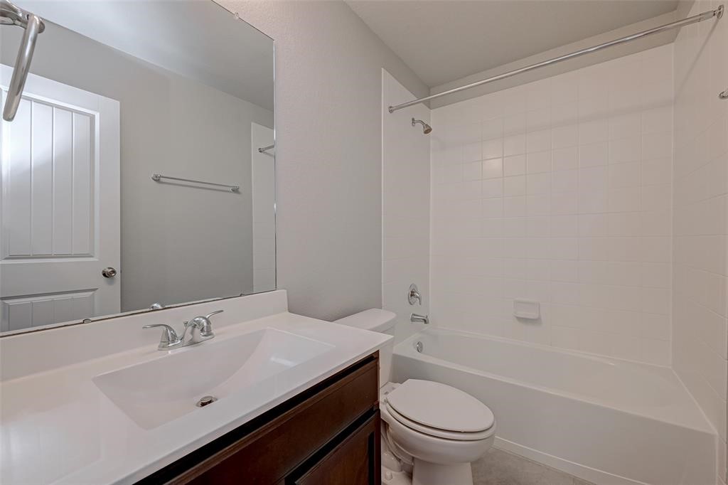 2206 Mirror Ridge Court Property Photo 18