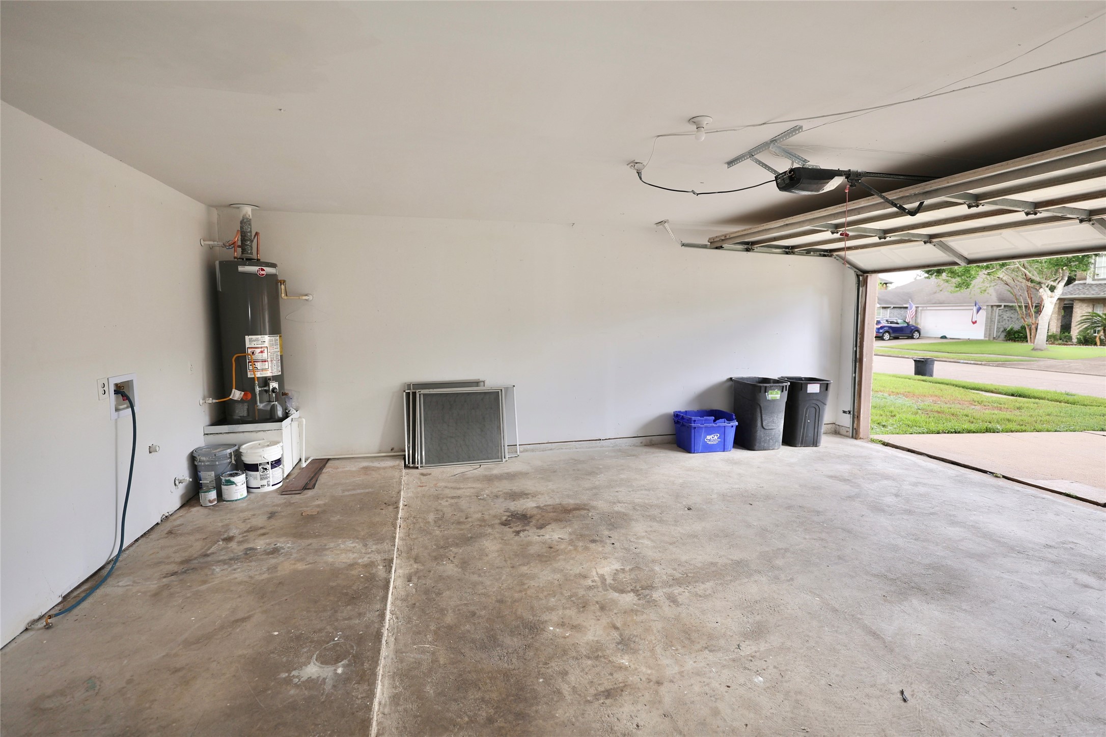 2911 Silent Drive Property Photo 13