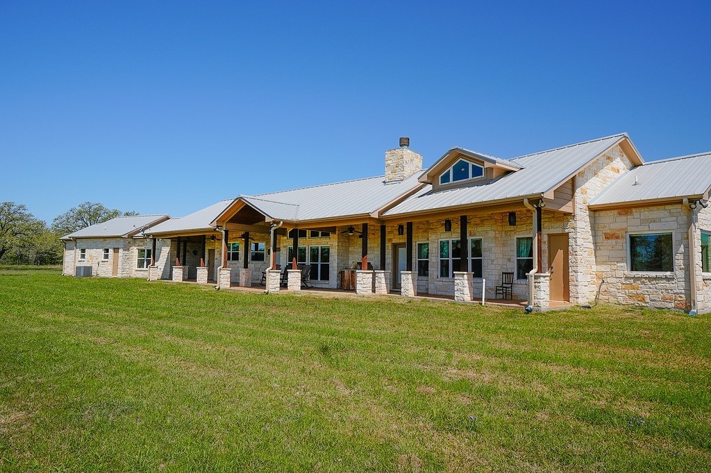 5411 N State Highway 95 Property Photo 1