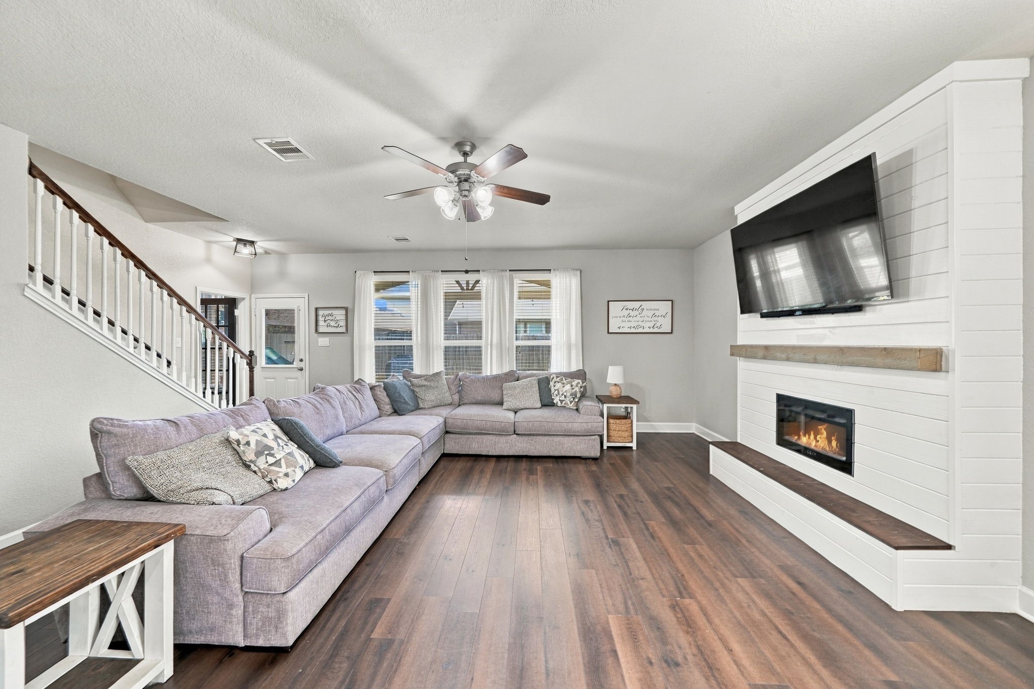 3406 Coopers Ridge Way Property Photo 2