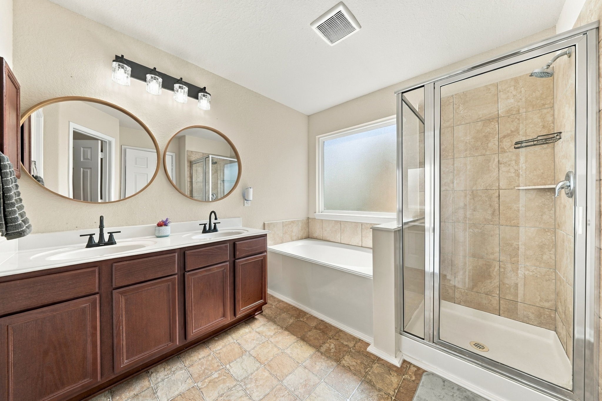 3406 Coopers Ridge Way Property Photo 7