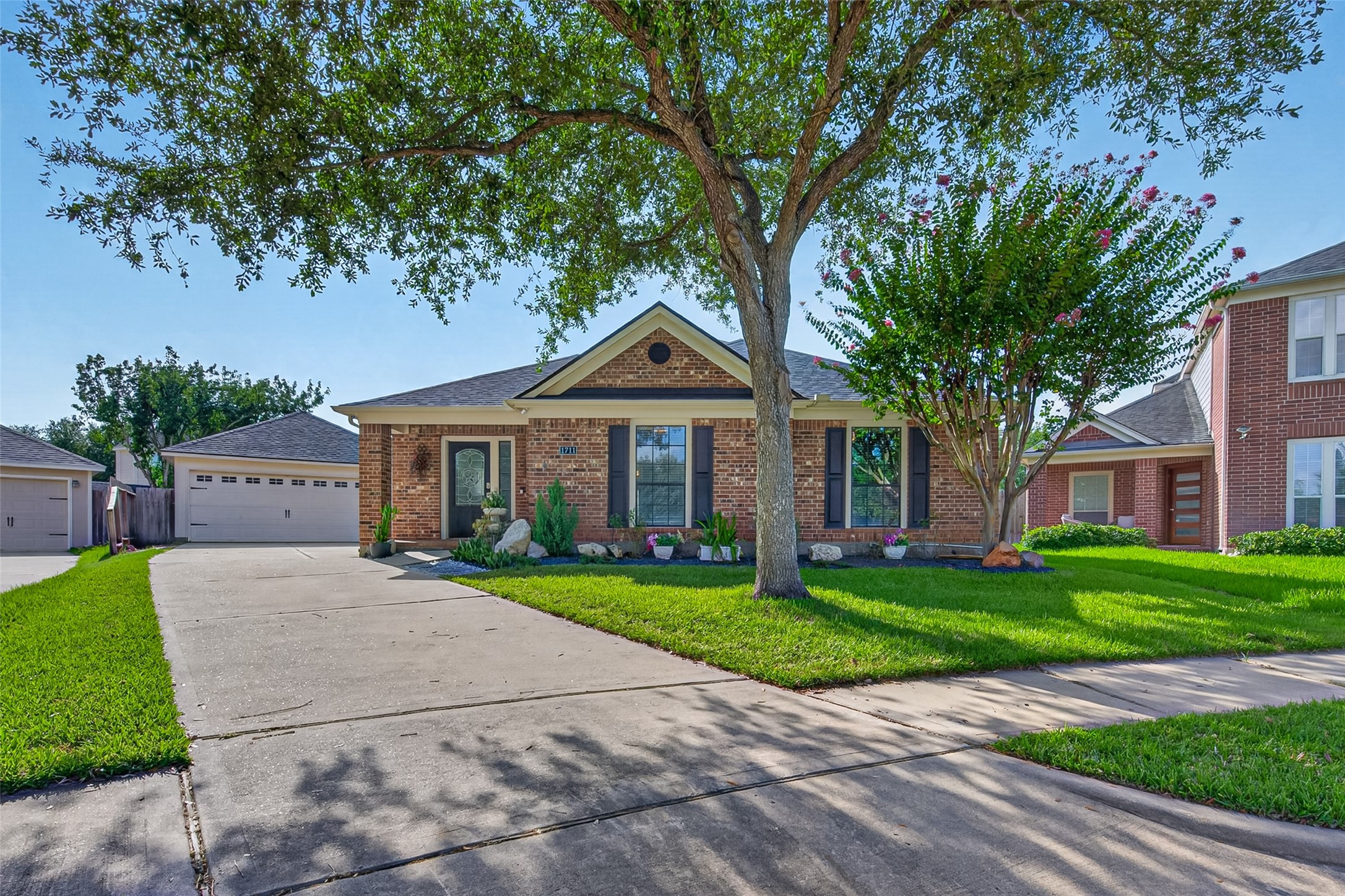 1711 Red Lake Court Property Photo 2