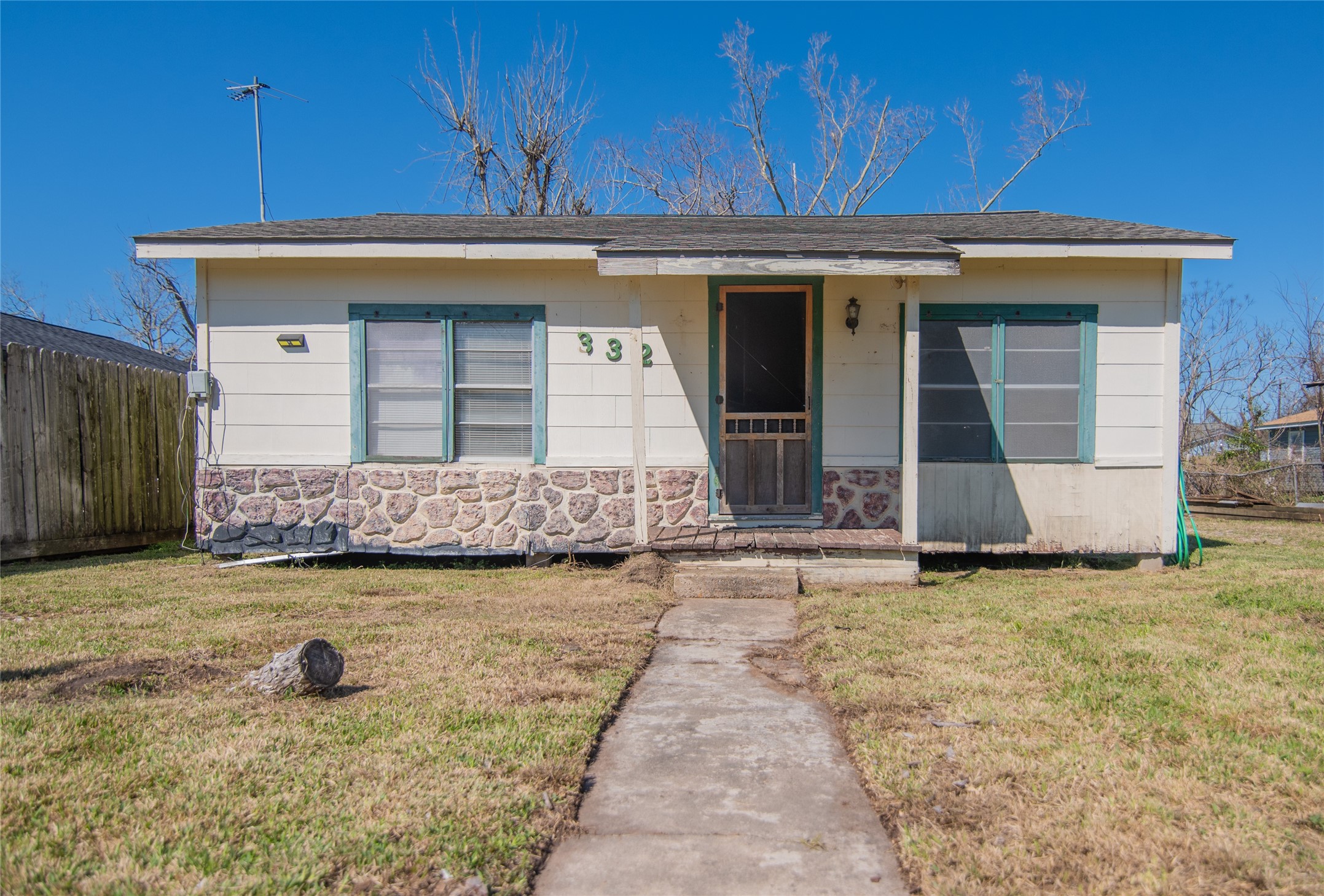 332 Avery Street Property Photo