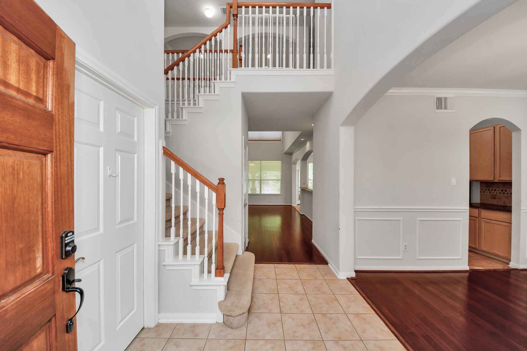 610 Ashley Cove Court Property Photo 4