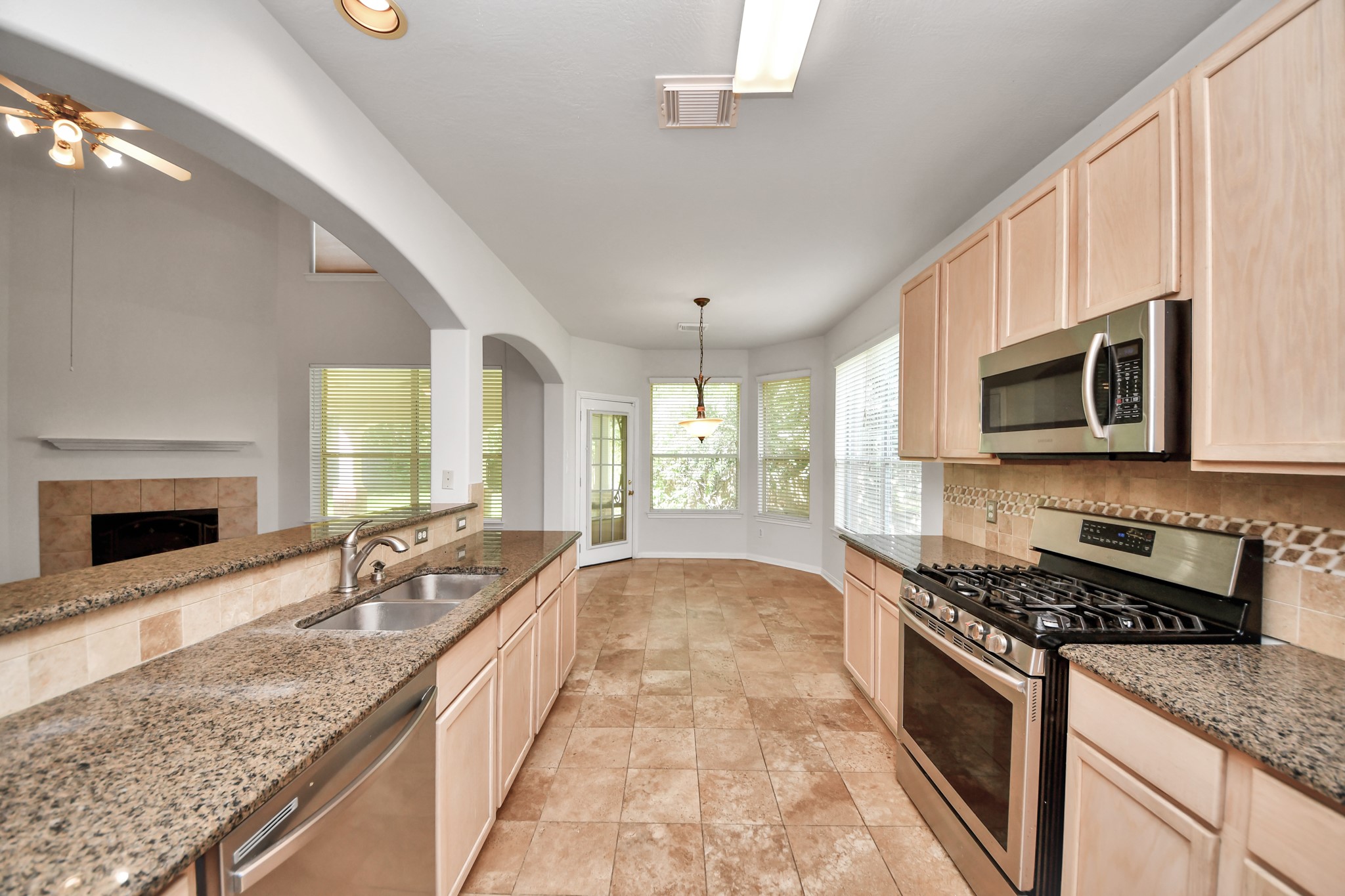 610 Ashley Cove Court Property Photo 15