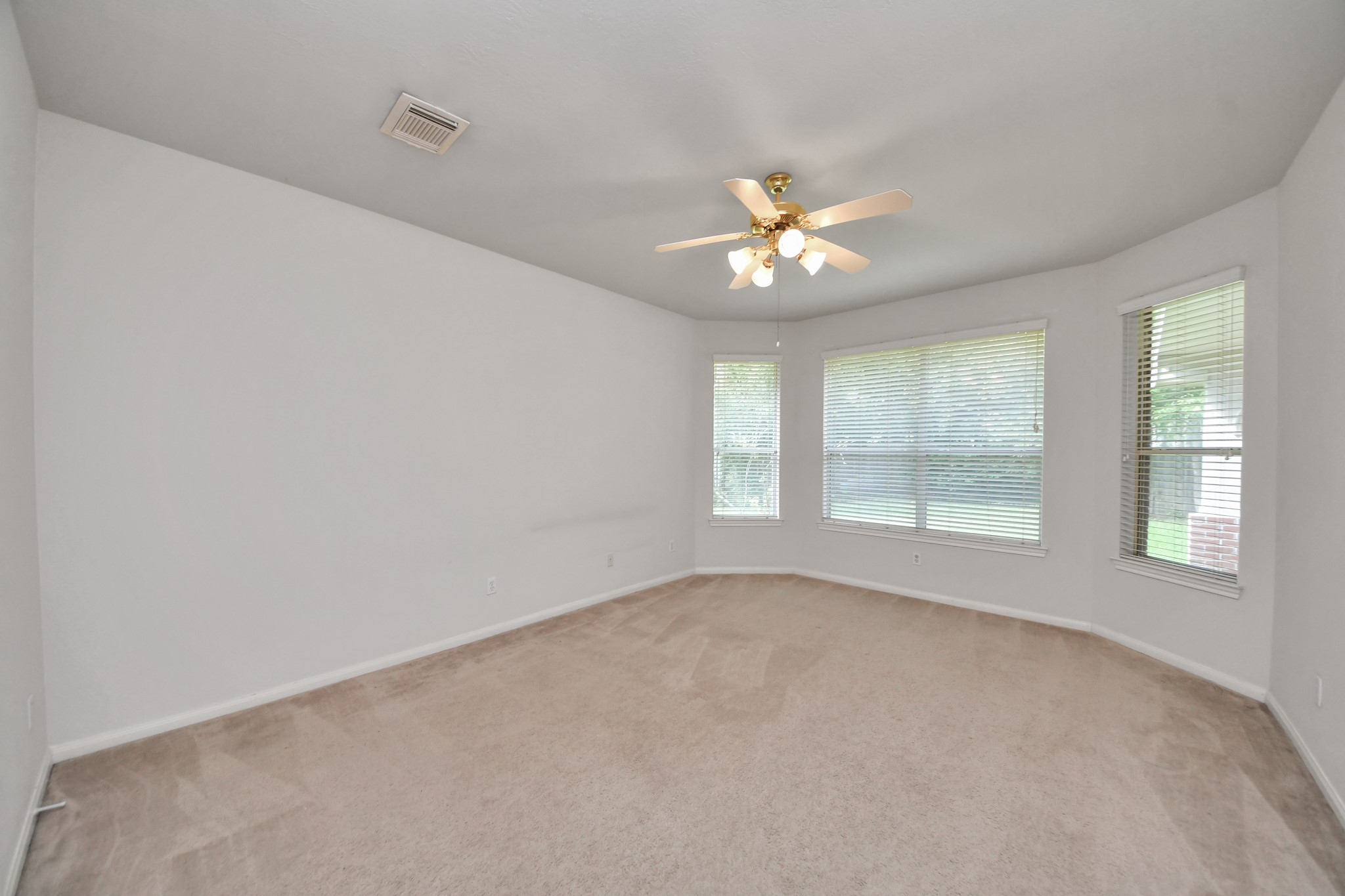 610 Ashley Cove Court Property Photo 19