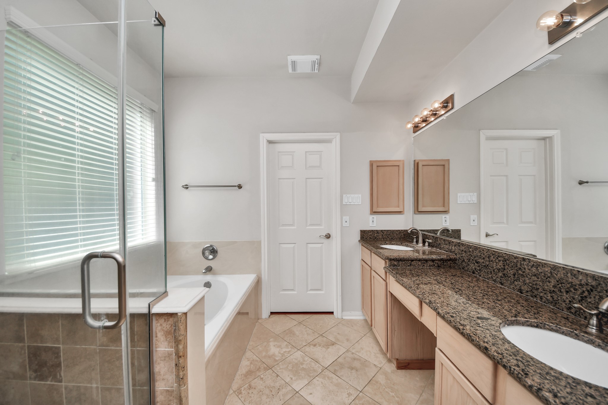 610 Ashley Cove Court Property Photo 20