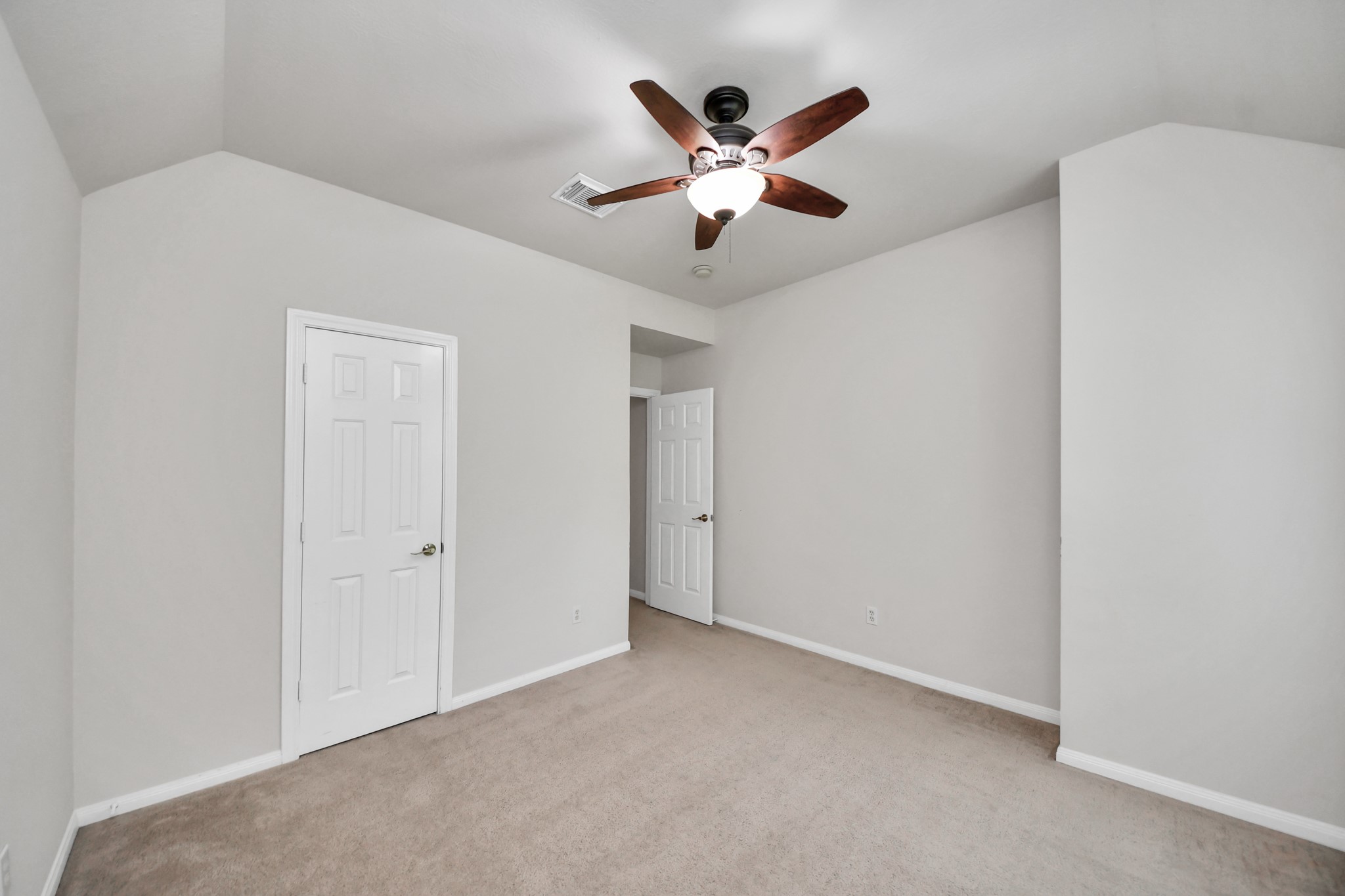 610 Ashley Cove Court Property Photo 34