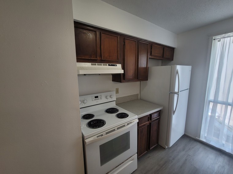215 Post Office Street 302 Property Photo 7