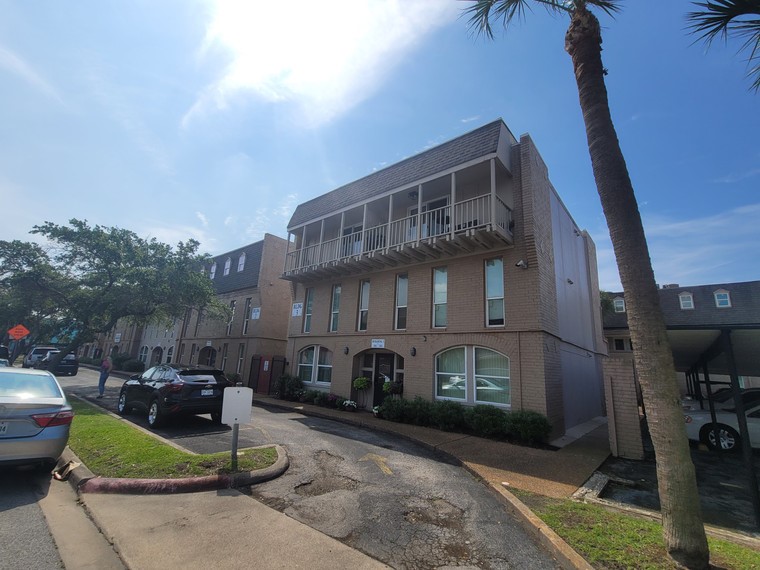 215 Post Office Street 302 Property Photo 22