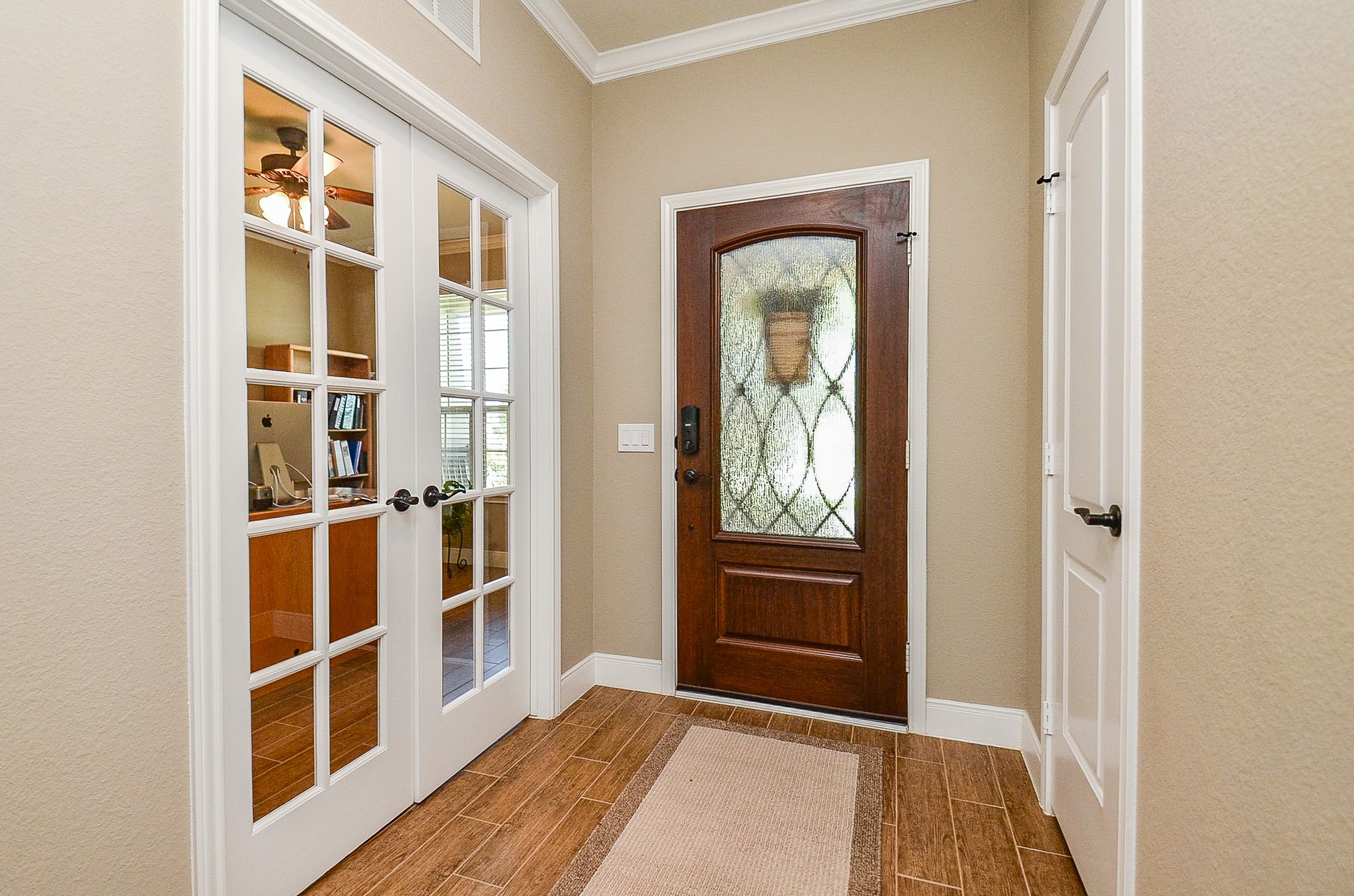 551 Emory Peak Drive Property Photo 6