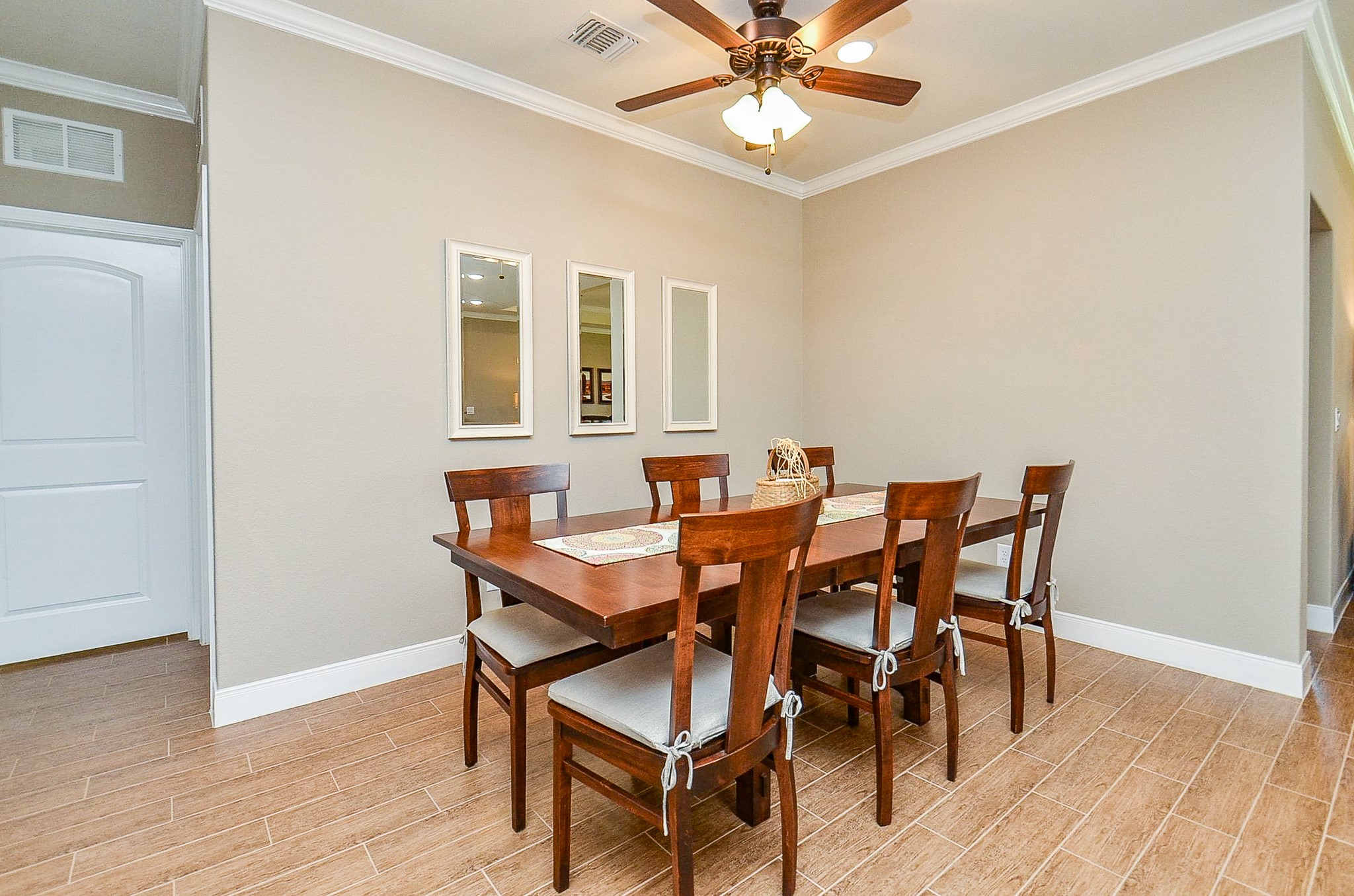 551 Emory Peak Drive Property Photo 16