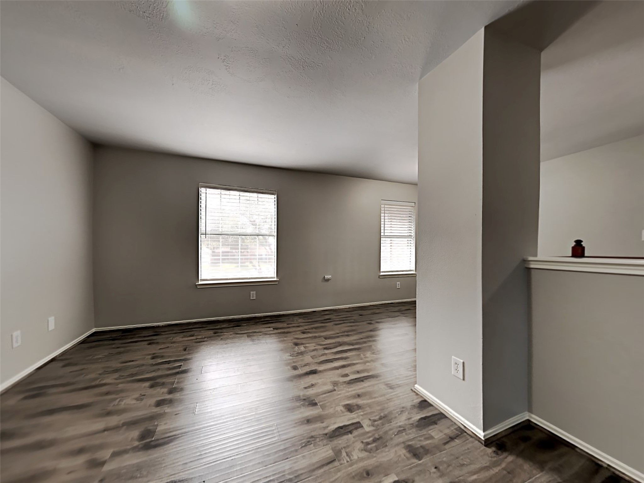 9218 Rosewell Court Property Photo 11